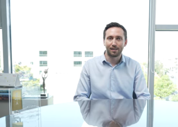 10 χρόνια insurancemarket.gr: Ευχές από τον CEO της ΕΛΠΑ Ασφάλειες