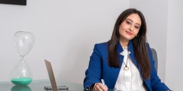 Το «έξυπνο σχολείο» & το προσωπικό ρεκόρ παραγωγής της Αντιγόνης