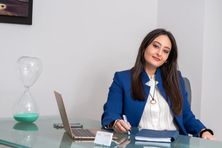 Το «έξυπνο σχολείο» & το προσωπικό ρεκόρ παραγωγής της Αντιγόνης