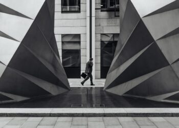 Ο ρόλος της Χρηματοοικονομικής επιστήμης στο Οικονομικό σύστημα