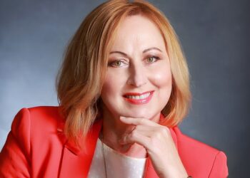 To νέο ΔΣ του Σωματείου Ασφαλιστικών Διαμεσολαβητών Σερρών