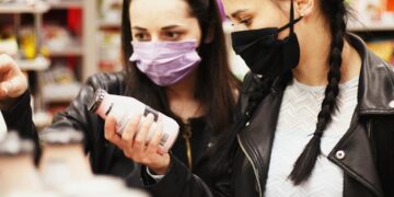 Σε ποιους χώρους δε θα φοράμε μάσκα από σήμερα