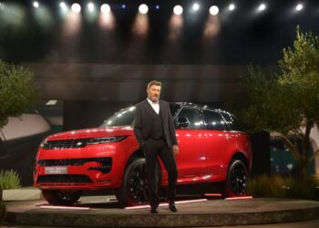 HOWDEN_ΣΤΑΝΚΟΓΛΟΥ_RANGE ROVER