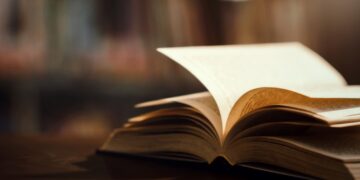 book-library-with-open-textbook