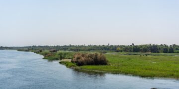beautiful-natural-scenery-sailing-nile-river-cruise-from-luxor-aswer-egypt