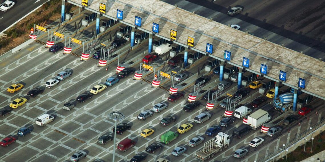 Το παρασκήνιο της αντιδικίας Αττικής Οδού – Ασφαλιστικών Εταιρειών