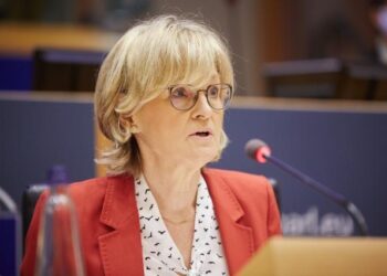 Commission και EIOPA κρούουν τον κώδωνα του κινδύνου στον ασφαλιστικό επόπτη Σλοβακίας