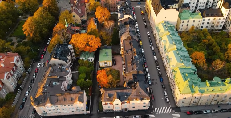 Γιατί στη Φινλανδία οι άνθρωποι είναι οι πιο ευτυχισμένοι στον κόσμο; (video)