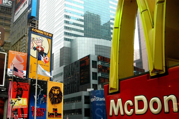 Αντιμέτωπη με αγωγή 10 δις η  McDonald’s Corp