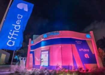 Η Affidea φωτίζεται ροζ