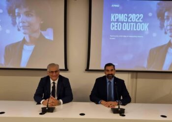 Νικόλαος Βουνισέας, Senior Partner και Αλκιβιάδης Σιαράβας Marketing, Communications and Corporate Citizenship Manager της KPMG στην Ελλάδα