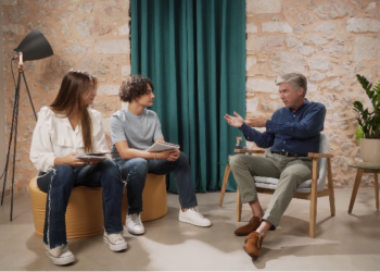 O A. Σαρρηγεωργίου απαντά στα “Μεγάλα Πώς” της ομάδας Atraktos teens (video)