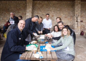 2.450 μερίδες φαγητό ετοιμάστηκαν από τον Σ.Ε.Σ.Α.Ε.