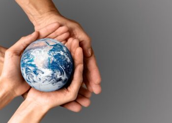 To 30% των ασφαλίσεων για μεταφορές αποβλήτων στην NP Ασφαλιστική