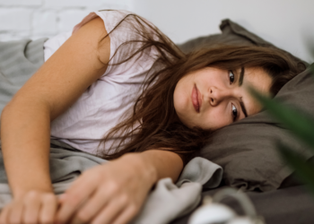 Πώς επηρεάζει ο κακός ύπνος τη σωματική και ψυχική μας υγεία