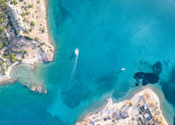 4 Ιδανικοί προορισμοί για να υποδεχθούμε το καλοκαίρι