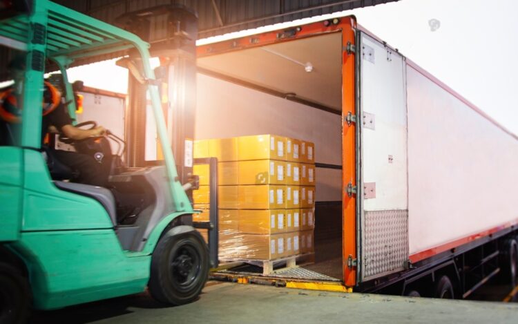 Ασφάλιση μεταφορών: Ποιος φέρει την ευθύνη για την ασφάλιση του εμπορεύματος