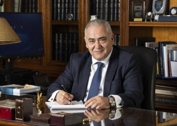 “Αναγκαιότητα η χώρα να αποκτήσει σταθερή κυβέρνηση”