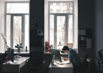 Έρευνα: 1 στους 4 εργαζόμενους θα αναζητήσει νέα εργασία