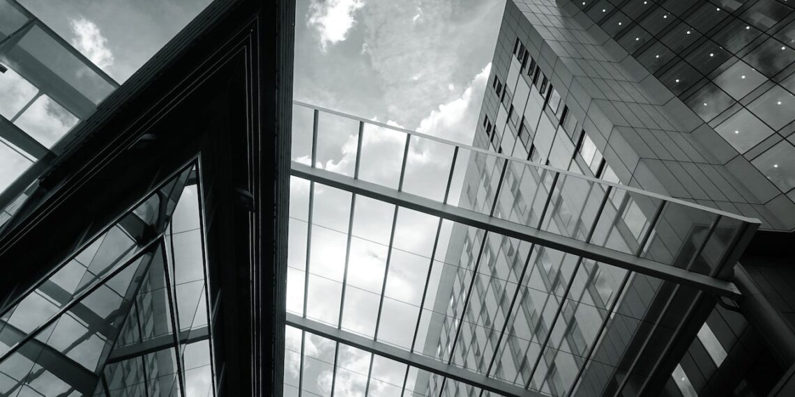 Έρχεται το «Εξοικονομώ» για επιχειρήσεις