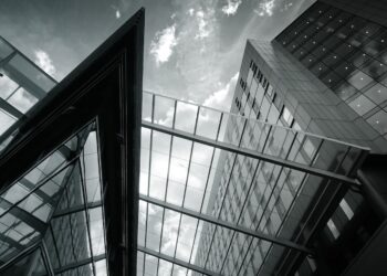 Έρχεται το «Εξοικονομώ» για επιχειρήσεις