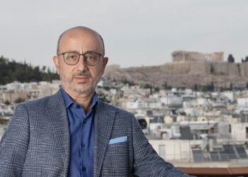 Η αβάσταχτη “προσαρμοστικότητα”, o Κούντερα και οι λαπαλισμοί