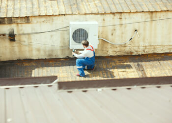 Πρόστιμα 110.000 ευρώ από την Επιθεώρηση Εργασίας λόγω θερμικής καταπόνησης