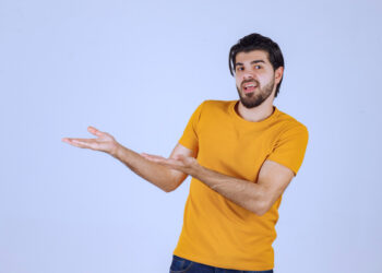 5 έξυπνοι τρόποι για να ζητήσετε συστάσεις πελατών & φίλων