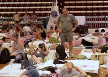 Ταξιδιωτική ασφάλιση: Τι καλύπτει για τις φωτιές στην Ελλάδα