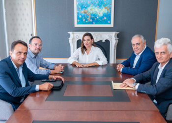 Συνάντηση εργασίας Γ. Χατζηθεοδοσίου με την Ο. Κεφαλογιάννη