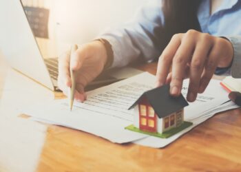 Οι ασφαλίσεις κατοικιών βάζουν… φωτιά στον κλάδο