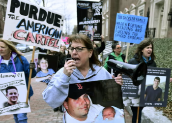 Επιδημία οπιοειδών: Προς πτώχευση η αλυσίδα φαρμακείων Rite Aid