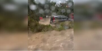 Η ορμή των πλημμυρών στη Θεσσαλία (video)