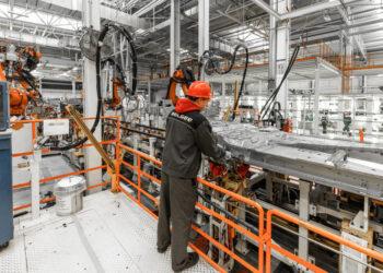 Θα πέσουν καμπάνες για τις ανασφάλιστες επιχειρήσεις