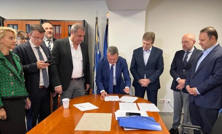 Υπεγράφησαν οι συμβάσεις για την αναβάθμιση 9 Νοσοκομείων στη Βόρεια Ελλάδα