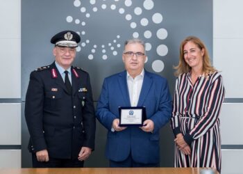 ΕΑΕΕ: Δωρεά αλκοολομέτρων στην Τροχαία Αττικής