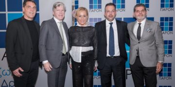 Το ΠΑΡΟΝ βράβευσε τους κορυφαίους συνεργάτες του για το 2022