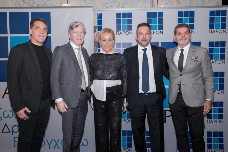 Το ΠΑΡΟΝ βράβευσε τους κορυφαίους συνεργάτες του για το 2022