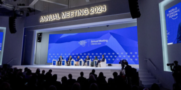 Νταβός, ανισότητα και ορθή πληροφόρηση