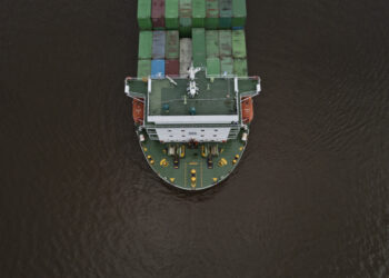 Χούθι, Ινδία και Δρόμοι του Μεταξιού