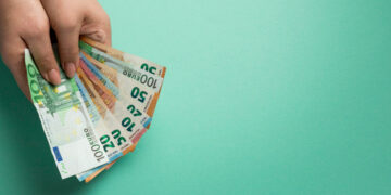 Οι πληρωμές από e-ΕΦΚΑ, ΔΥΠΑ στις 8-12 Ιανουαρίου