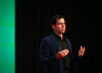 Μ. Κέλλης (MIT): Η έρευνα στην υγεία αλλάζει χάρη στην τεχνητή νοημοσύνη