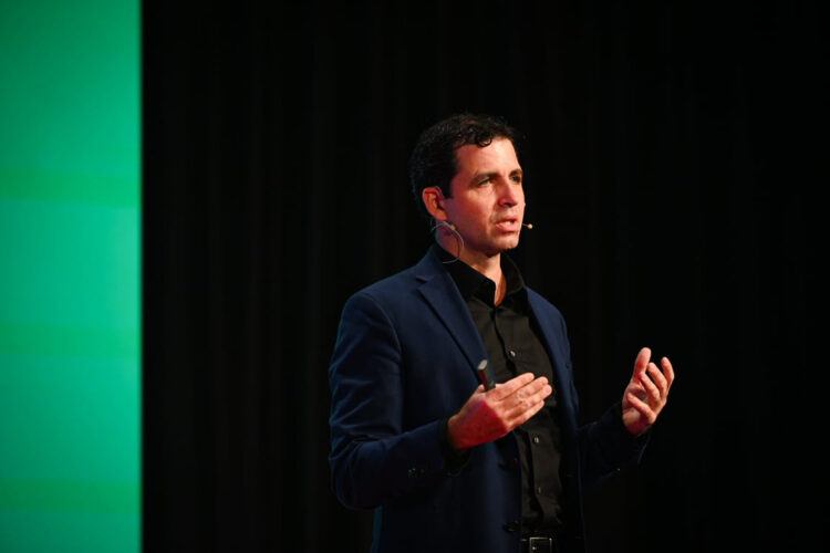 Μ. Κέλλης (MIT): Η έρευνα στην υγεία αλλάζει χάρη στην τεχνητή νοημοσύνη