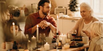 Πώς αντιμετωπίζουμε την βουλιμία των γιορτών που μας φόρτωσε με περιττά κιλά