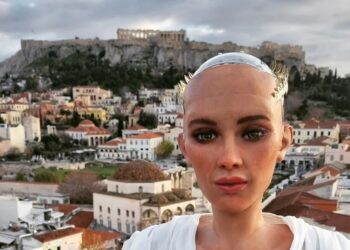 “Ελλάδα είμαι το ρομπότ Σοφία” (video)