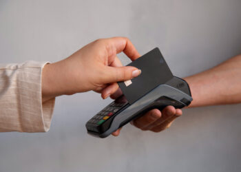 ΑΑΔΕ: 5+1 ερωτήσεις – απαντήσεις για τη διασύνδεση των POS με τα Ταμειακά Συστήματα