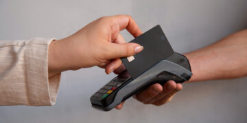 ΑΑΔΕ: 5+1 ερωτήσεις – απαντήσεις για τη διασύνδεση των POS με τα Ταμειακά Συστήματα