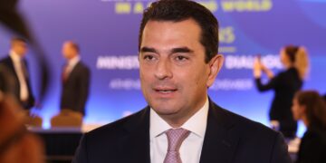 Κ. Σκρέκας: «Ίδρυση 12 νέων μορφών επιχειρήσεων σε μόλις 10 λεπτά»