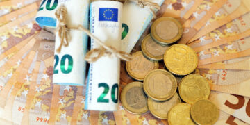 Αύξηση 6,4% στον κατώτατο μισθό ανακοίνωσε ο Κ. Μητσοτάκης