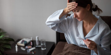 Ο πυρετός από μόνος του δεν αποτελεί αιτία συναγερμού για μηνιγγίτιδα